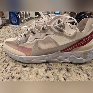 Nike Reacts White and Beige Athletic Shoes.brand New With Out Box